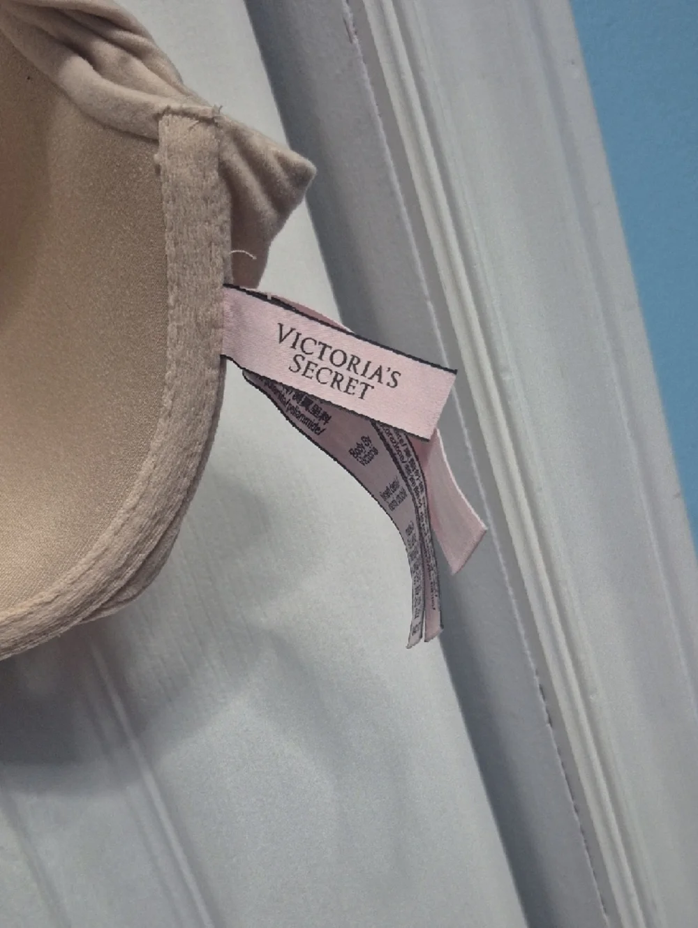 Victoria's Secret Beige Lace-Back T-Shirt Bra - Picture 4 of 5